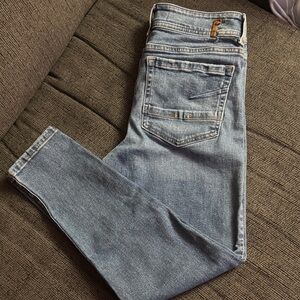 BKE Women's Light Wash Skinny Jeans